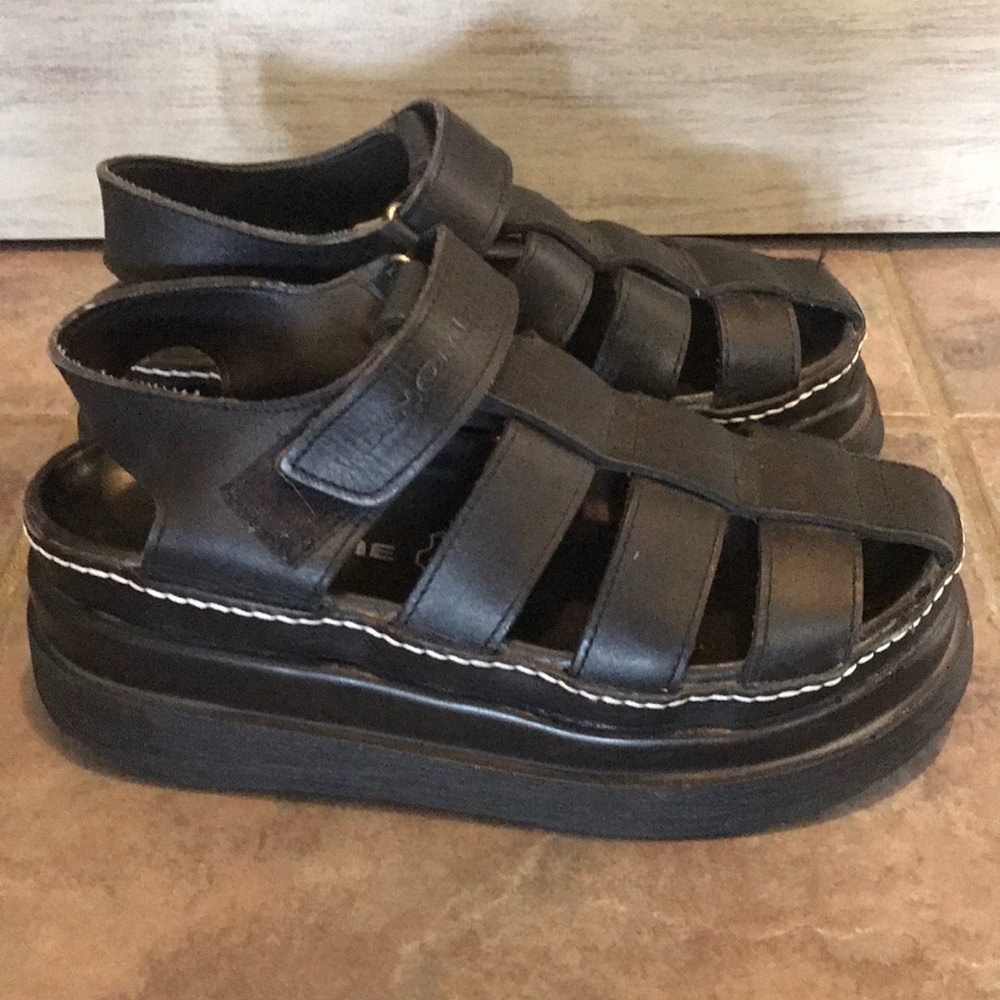 Binome Chunky Sandal - Picture 1 of 5